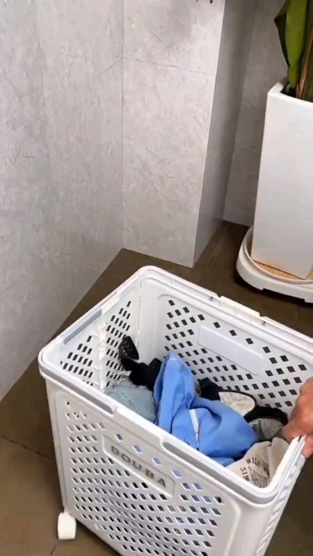 TEMPAT BAJU KOTOR LIPAT