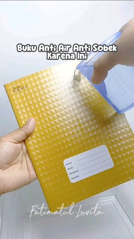 Cuma ratusan perak bikin buku lebih awet #RacunShopee #SpillRacunShopee #DiskonRacunShopee #sampulbuku #atk #backtoschool #sampulplastik #antiair