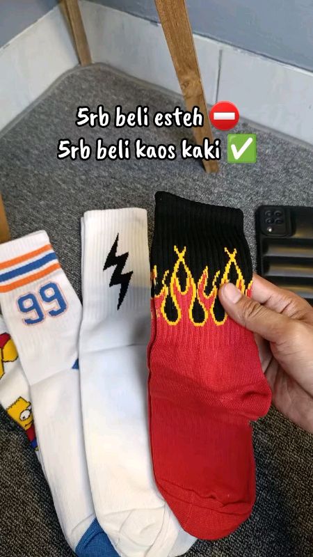 kaos kaki lucu motif banyak pilihan #SpillBawaBerkah #kaoskaki #kaoskakimurah #ShopeeFashionHaul #Diskon40RB #PromoNontStop #Diskon30RB #kaoskakilucu