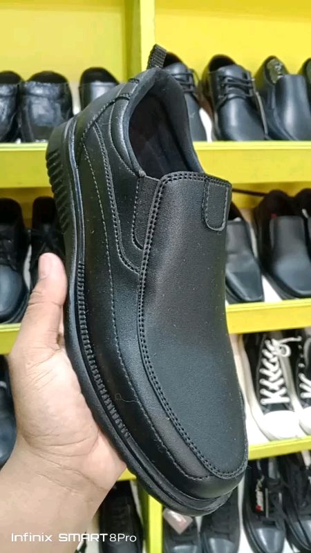 sepatu pantofel pria #Diskon40RB #Diskon50Persen #GakNyeselBeliIni #GratisOngkirRP0 #ShopeeLook #DiskonRacunShopee #SpillBawaBerkah #RacunShopeeOOTD