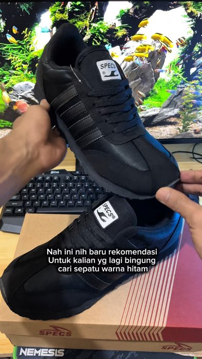 Rekomendasi Sepatu Full Black buat wanita dan pria #sepatusneakers #sepatusekolah #RacunShopee #RacunShopeeCheck #sepatujoging