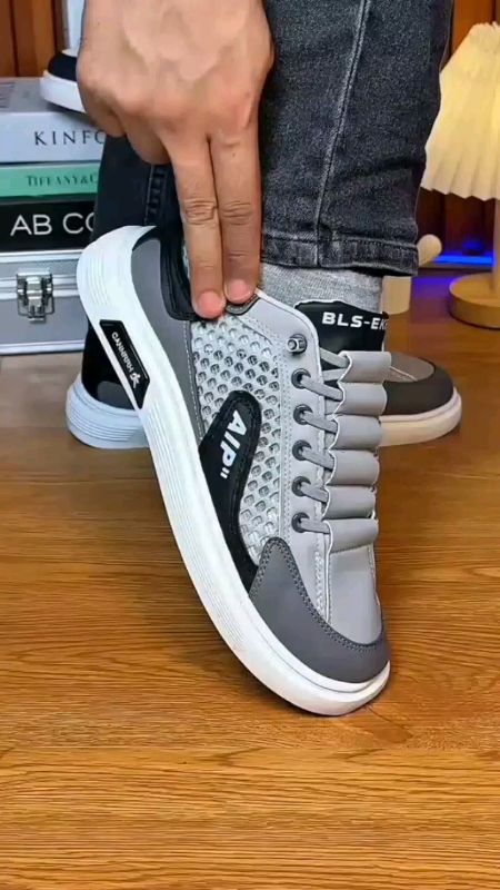 Sepatu Sneakers pria Kekinian.#sepatupria #sepatuwanita #sepatumurah #sepatusneakers #sepatu