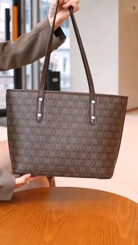 #tastotebag #taskerja#taskuliah#tas#ootdwanita #ShopeeVideo #ViralDiShopeeVideo #RacunShopee