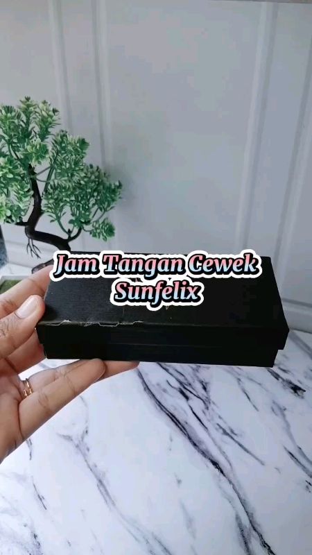 Jam tangan cewek #jamtangankeren #sunfelix #PromoNonStop #SpillShopeeVideo #ShopeeCOD #ShopeeReview #SpillBawaBerkah999