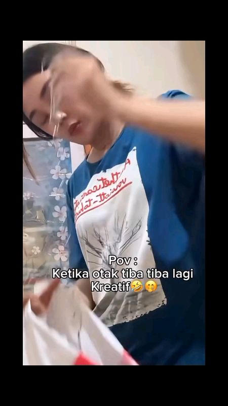source by yt : @veini_go785 #gantunganrantai #gantunganrantaibaju #toko #tokobaju #display #perlengkapankamar #gantunganasesoris #kreatif #diy #kamar