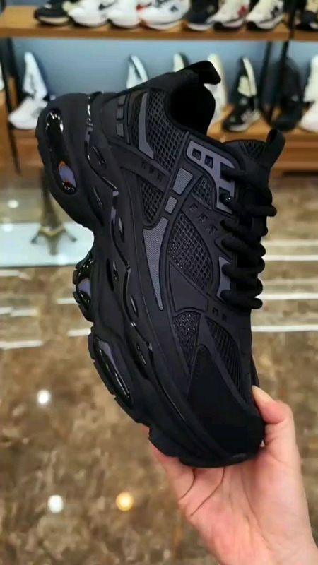 Sepatu Hitam#sepatuhitam #sepatuhitamsekolah #sepaturunning #sepatupria #sepatucowokkeren #sepaturuningpria #sepaturunningoriginal #1489 #RacunShopee