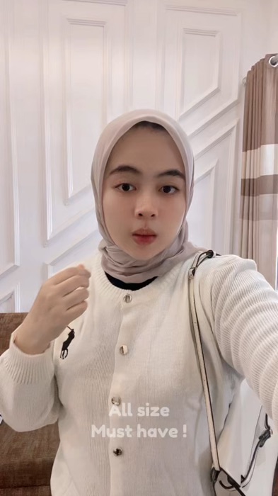 Yuk ah samaan ✨ #knitwear #cardigan #cardigankorea #ShopeeBeautyHaul #shopeevideofeed #fyp
