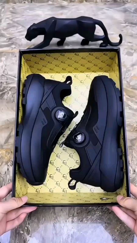 Sepatu Safety shoes aeiso SPORT ujung besi casual hitam pria dan Wanita Anti Smashing Stab black