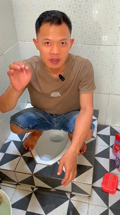 Cairan pembersih kamar mandi toilet #toiletcleaner #pembersihkamarmandi #shopeevideo #ShopeeCOD #GratisOngkirRP0 #DiskonRacunShopee #Diskon50Persen