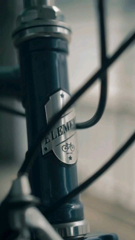 Element Tory 700C (Urban/Hybrid): Dirancang sebagai sepeda komuter atau touring santai di perkotaan. #commuterbike #sepeda #gowes #vintage #classic