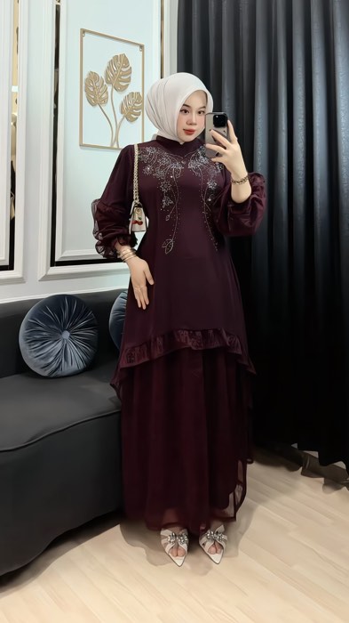 Dress lebaran 😍#OOTDFashionShopee #ootdhijabstyle #gamislebaran #gamisterbaru #burgundy #dresswanita