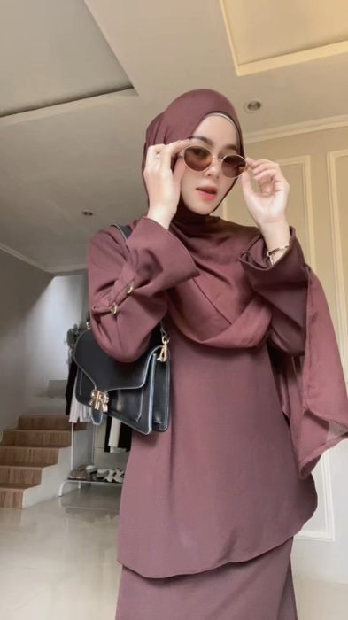 Setelan hijab premium😍🥰 #RacunShopee #fypdongggggggg #fyp #fypシ #ShopeeLook #hijaboutfit