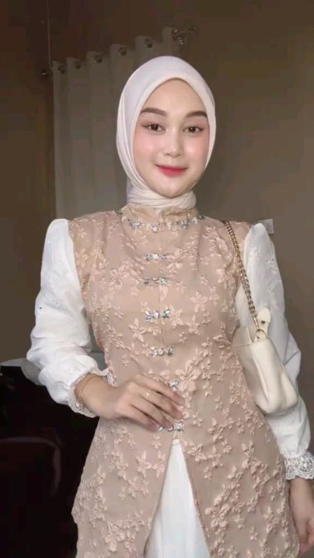 #serayakebaya #kebaya #bajumodern #outfilebaran