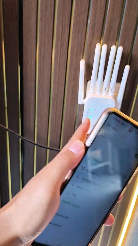 repeater wifi 1200mbps 300mbps , wifi repeater , penguat sinyal wifi , alat memperluas jaringan wifi #wifirepeater #wifi #repeaterwifi #repeater ‎