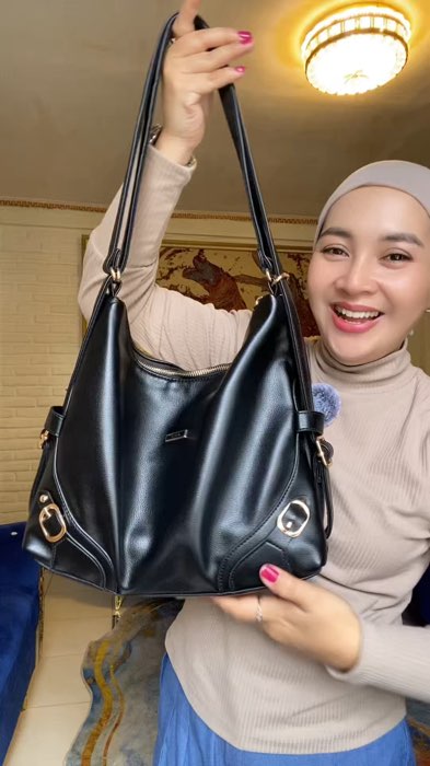 Ga bisa kmn2 cuma bawa dompet sm hp aja, keperluan harus segala dibawa #enji #backpack #totebag #ShopeeReview #shoulderbag #ShopeeCOD #SpillBawaBerkah