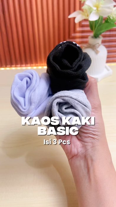 Kaos kaki basic angkle cocok buat outfit apapun #paketkaoskaki #kaoskkakimurah #kaoskakipendek #kaoskakibasic #RacunShopee #ShopeeFashionHaul