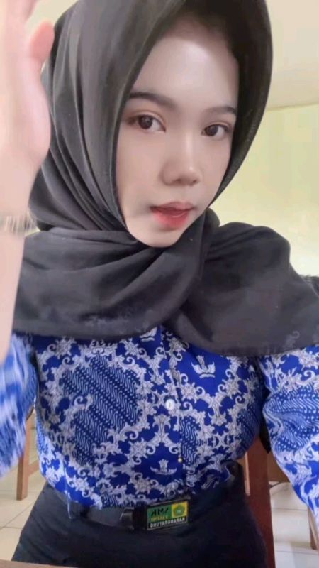 cantik banget 😋😋 #anaksekolah #berandashopee #foryoupage #ViralDiShopeeVideo #viral #trending #fypage #fypdong #RacunShopeeCantik #RacunShopeeLokal