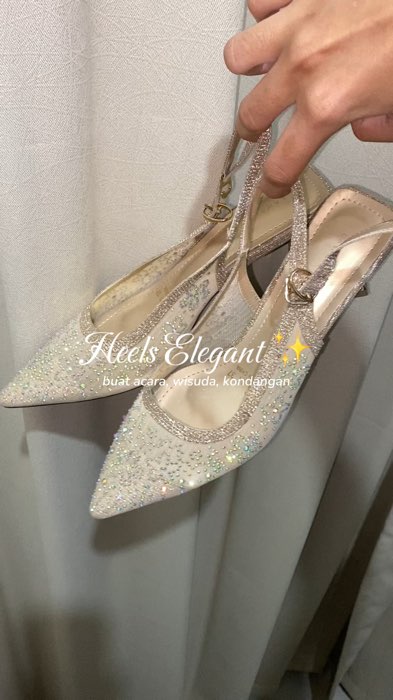 seelegant ini tapi murce abis beb #heelskondangan #heelswanita #heels @lawrensia.shoes