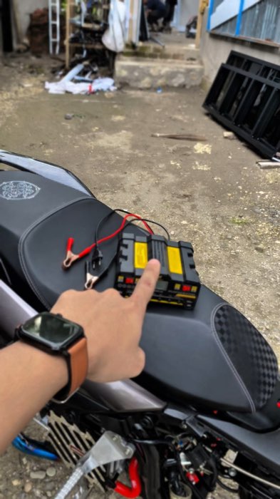 Langsung sikat boss #chargeraki #chargerakimotor #chargerakimobil
