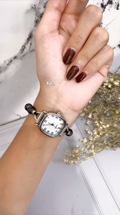 Jam tangan manik serutnya cantik bgtt😍. Harganya jg murce🤏🏻#gajiansale #wibgajian #jamtanganserutmanik #jamserutmanik #jamtanganlucu #jamtanganmura