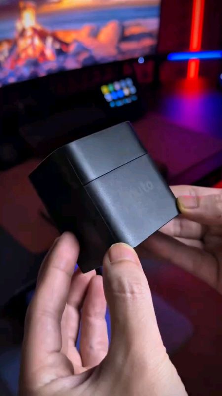 Jangan boros beli baterai sekali pakai terus, selain itu limbahnya juga ngerusak lingkungan. Ganti nih pakai baterai lithium ion rechargeable gini dar