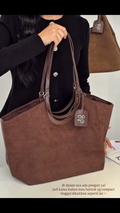 #totebag #totebagsuede #suedebag #tasbahu #taswanita #tasmuatbanyak #RacunShopee #ViralDiShopeeVideo #ShopeeFashionHaul #SpillBawaBerkah #ShopeeLook