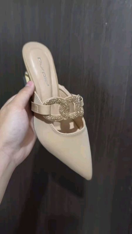 cocok untuk ke pesta nih #sepatupesta #sepatupestawanita #sepatukondangan #shopeevideo #fyp #ShopeeFashionHaul #SpillRacunShopee #fypdongggggg