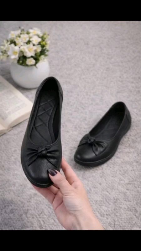 Sepatu wedges karet jelly #sepatuwedgeswanita #sepatuwedgeskaret #sepatuwanitamurah #sepatukerjawanita
