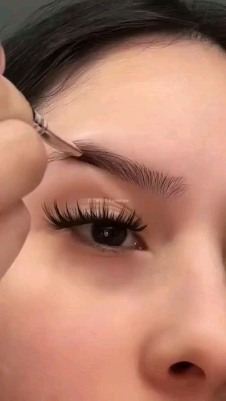 tutorial pakai eyebrow dengan gampang cek produk nya di keranjang