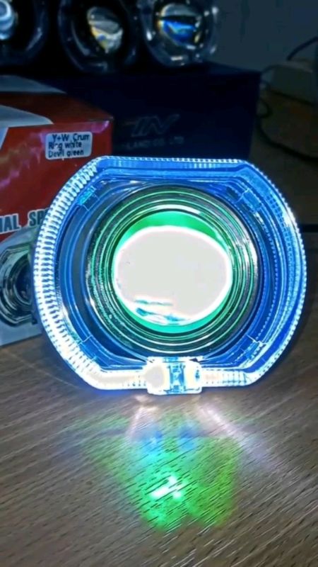 Projie Biled Cahaya Laser Cut Off mini 2.5 inch D2 D3 High Low 30watt plus Shroud devil#lampu#lampuproyektor #projiebiled #projiebiledcutoff #viral