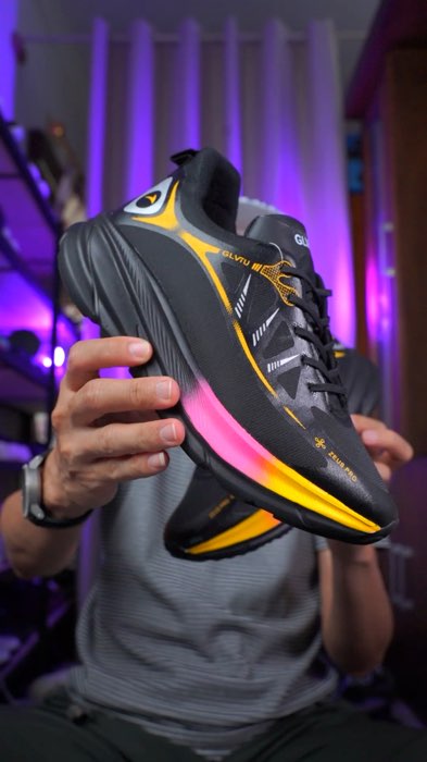 Sepatu running keren yang nggak bikin minder. #sepaturunning #sepatulari #sepaturunningmurah #sepatujoging #promosepatu
