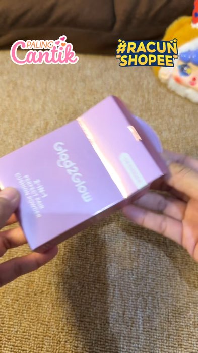Glad2glow 2in1 Perfect cushion powder #shopeevideo#shopeevideofeed#RacunShopee#ViralDiShopeeVideo#RacunShopeeCheck#glad2glow#glad2glowcushion