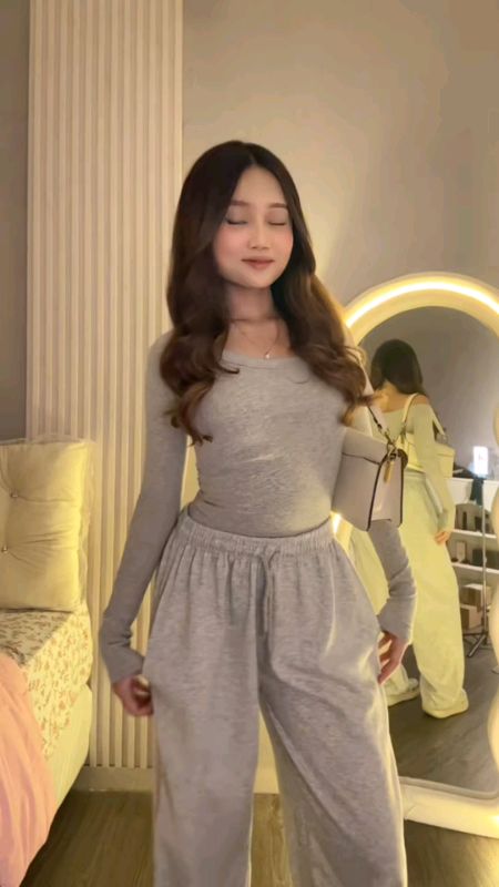 rekomen amica sweatpants long highwist celana panjang wanita cakep banget #keranjang #keranjangk #keranjangkuning🛒 #lipstikviral #affiliateshopee