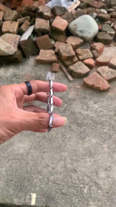 Gelang titanium style #gelangtitanium #shopeevideo #murahbanget