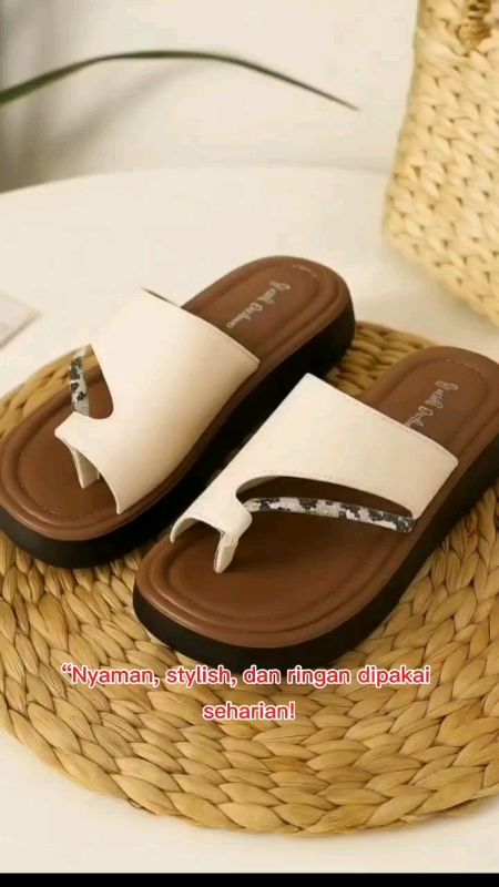 Sandal Elegant, stylish, dan nyaman dipakai.#sandalcewek #sandalviral #sandalkekinian