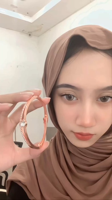 Gelang bangle titanium, yuk cek keranjang aku ya👀👇🏻#gelangbangletitanium #chekoutyuk🥰🤗🥳 #gelangbanglemewah #gelangbangle #gelangbanglemurah