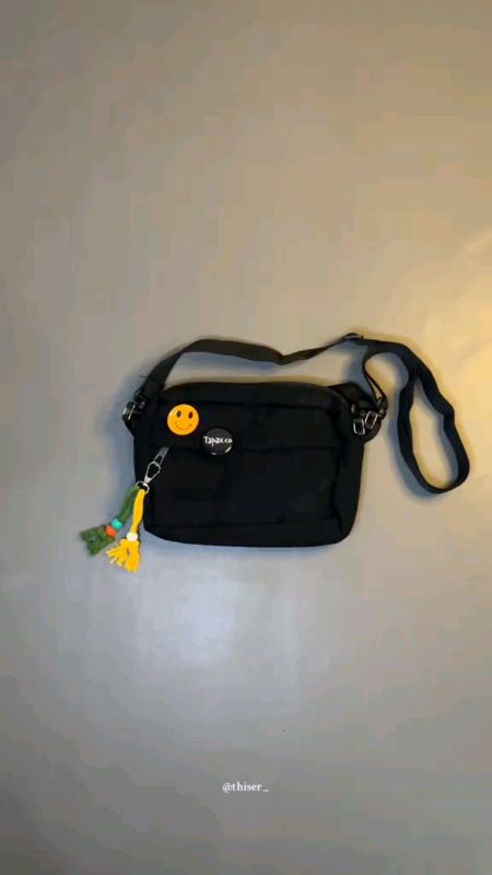 Tas slempang kekinian ges🤩 #tasselempang #tasslempangwanita #tasslempangpria #tasmurah #shoppeevideo #fypdongggggggg