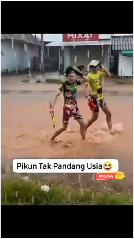 Hujan #videoviral #videotanpakeranjang #shopeevideo #videoviralshopee #viral #fyp