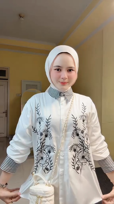 #AtasanWanitaBordir #ShopeeLook #RacunShopee #OOTDFashionShopee