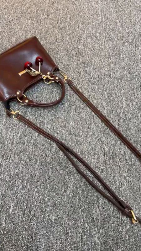 #RacunShopee #amiraco #amiracobag #Tasnonanyaman #GratisOngkirRP0 #tasselempangkekinian #shoppeevideo #fyp #viral #tas #taswanita #tasselempang