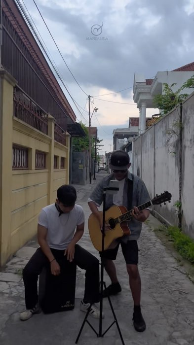 Auto ngangguk kepala sih ini 😆#fypシ゚ #mandalikamusic #nongkrong #fypシ゚viral #tongkrongan