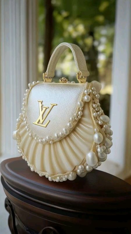 zbra tas selempang wanita mini mutiara elegan #SpiilRacunShopee #SpillBawaBerkah #ShopeeCOD #shopeevideo #spillprodukshopeevideo #tasselempangwanita