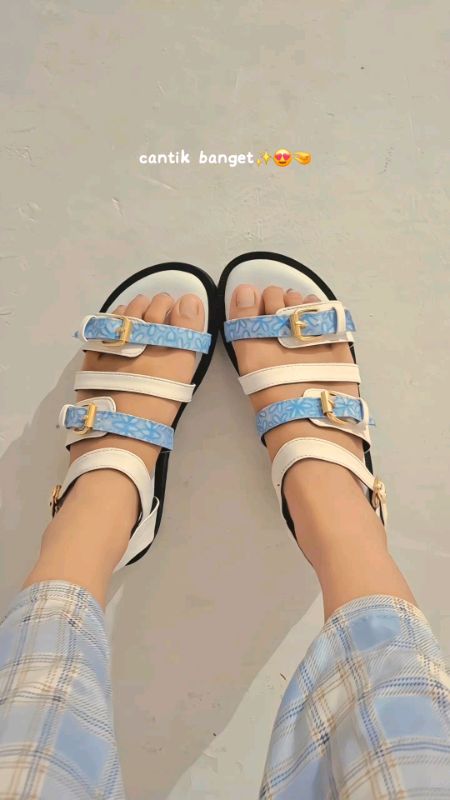 sandal anti pasaran cantik bgt🤏🫶#ViralDiShopeeVideo #shopeevideo #racun #SpillRacunShopee #RacunShopee #sendalwanita #sendalmurah #sendalcantik #fyp