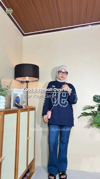 #kaosbaseball #kaosoversize #atasanoversize #kaosangka #kaoscottoncombed30s #DiskonRacunShopee #ShopeeLook #ViralDiShopeeVideo #RacunShopee