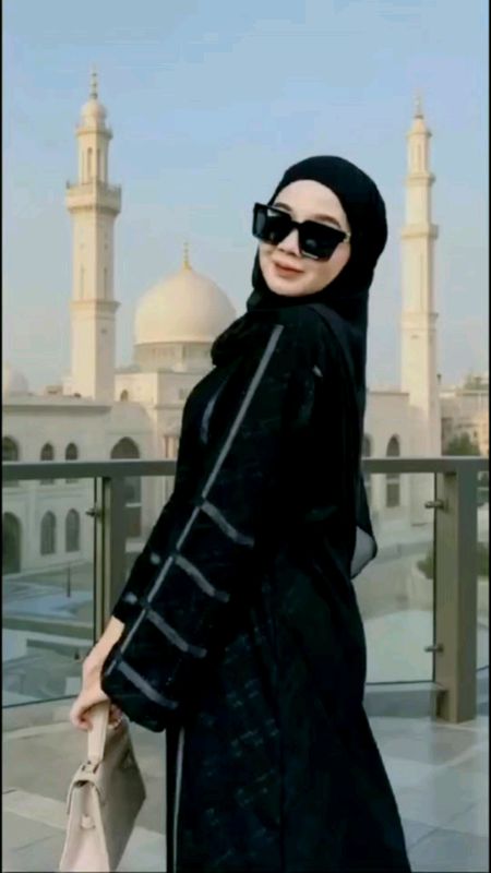 #abayalebaran #abayafashion #abayaturkey #abayahitam #abayaarab #abayastyle #ShopeeCOD #abayajetblack #abayajetblackpremium