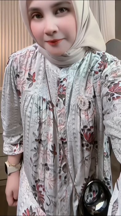 Gamis bahan rayon adem puoll🛒🔥#gamis #gamisviral #gamisrayon #gamislebaran #gamiskekinian #shopee #shopeevideo #RacunShopee