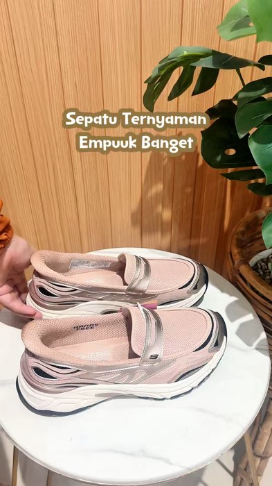 Sepatu empuk #sepatu #skechersoriginal #RacunShopee #Diskon50Persen #CODinApa #SpillRacunShopee #ViralDiShopeeVideo #BadaiTapiBudget #Diskon40RB