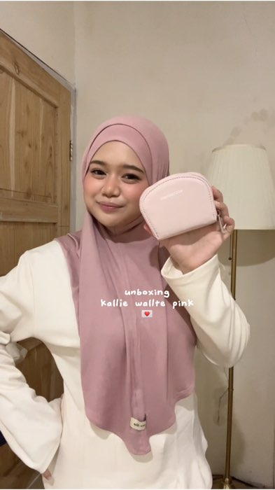 gemes banget pink nyaa!!😭🫰🏻 #petitefashion #miniwallet #dompetpink #dompetwanita #fyp