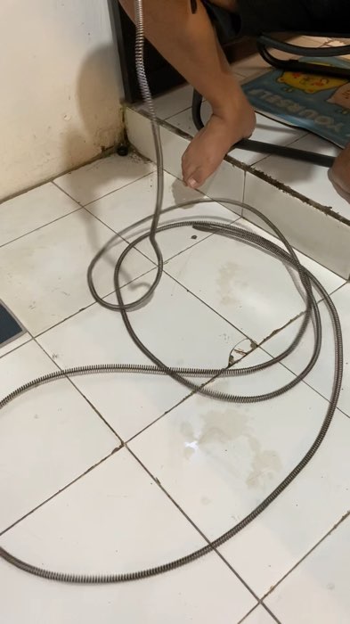 Kawat pembersih saluran air yang mampet #kawatpembersihsaluranair #kawatpembersihwastafel #SpillBawaBerkah #ShopeeCOD #PromoNonStop #Diskon50Persen