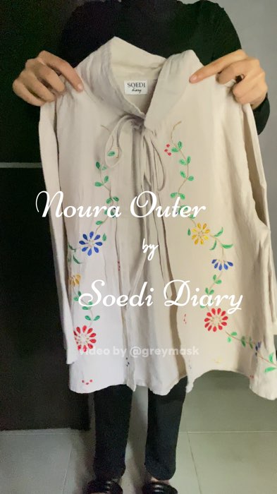 Outer linen motif bunga full bordir 🌸 Bahannya nyaman, tampil manis dan elegan untuk daily outfit. #outerwanita #outerbordir #ootdhijab